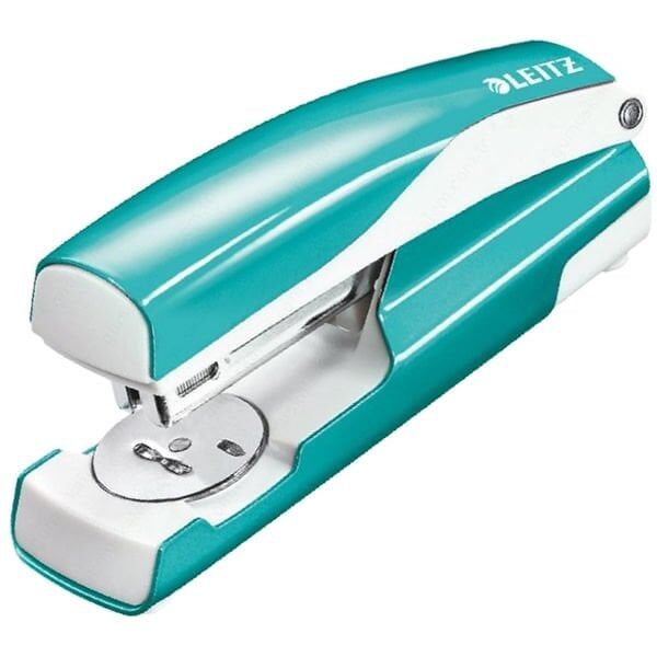 Leitz 5502 30 Yaprak Wow Metalik Buz Mavisi Zımba Makinası